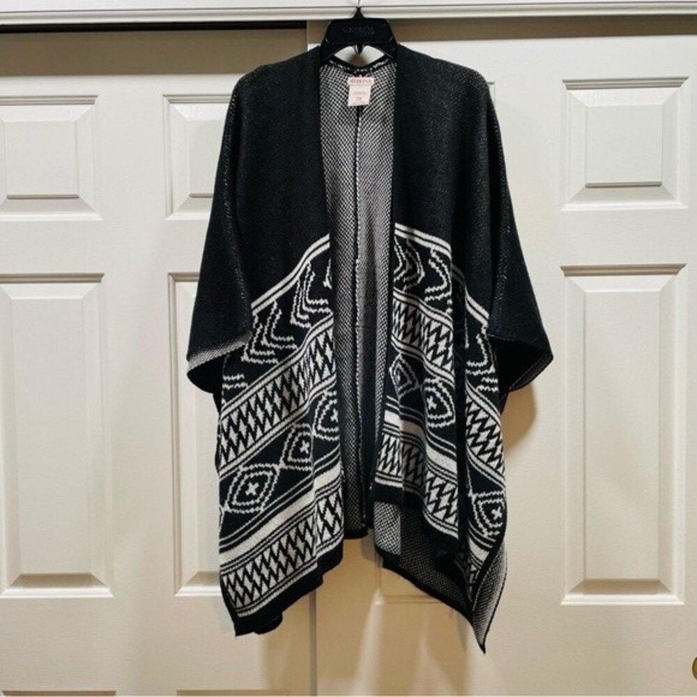 Merona Black And White Poncho Size S/M